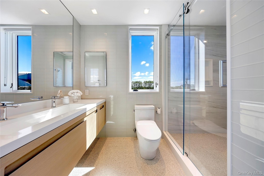 345 Dune Road - Photo 19