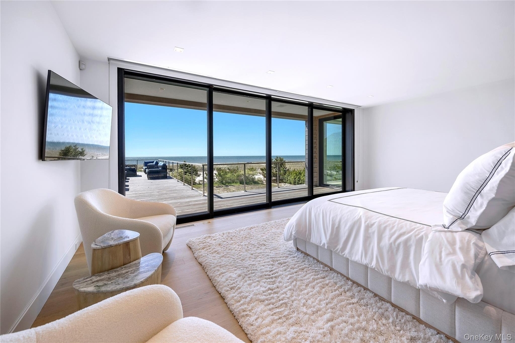 345 Dune Road - Photo 24