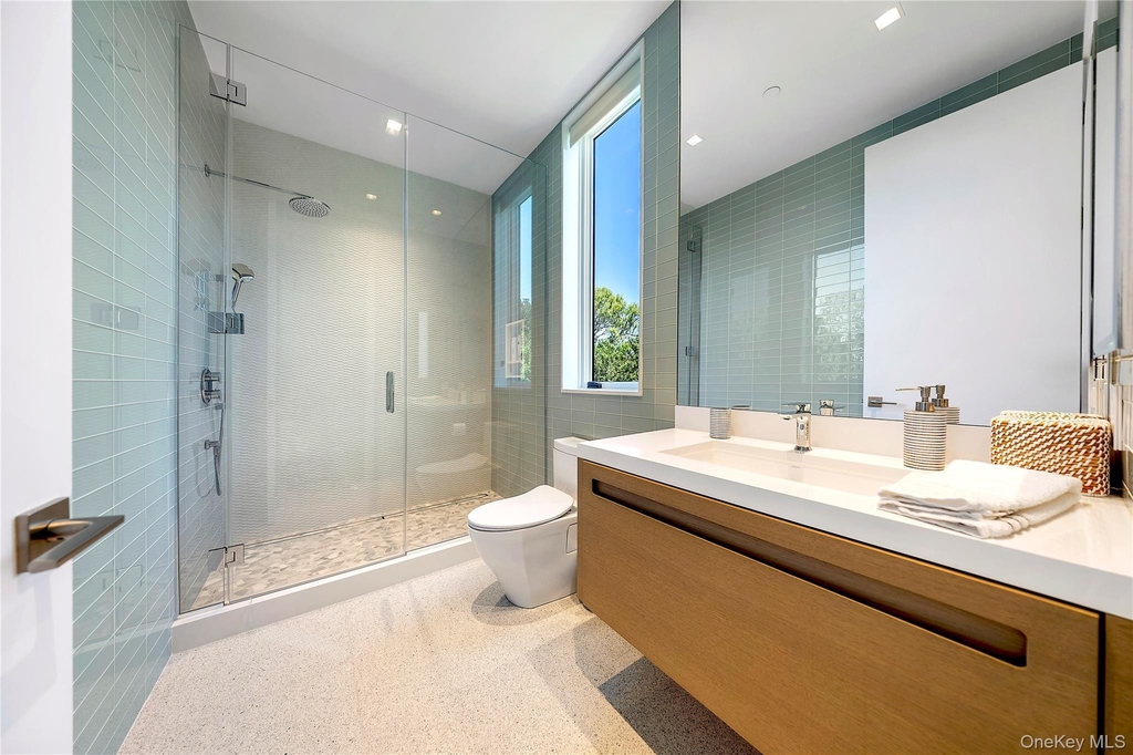 345 Dune Road - Photo 26