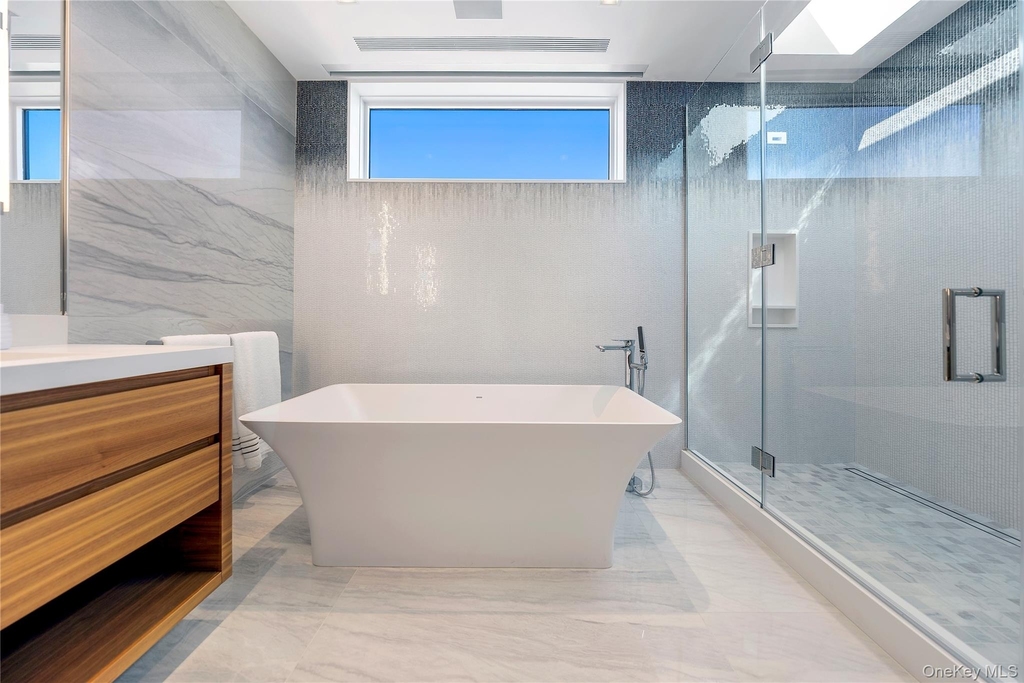 345 Dune Road - Photo 15