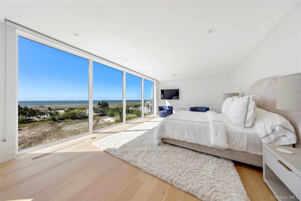 345 Dune Road - Photo 16