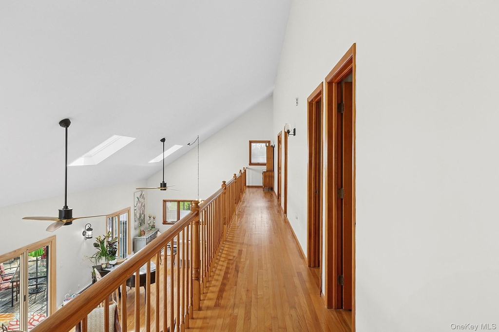 624 Noyack Road - Photo 7
