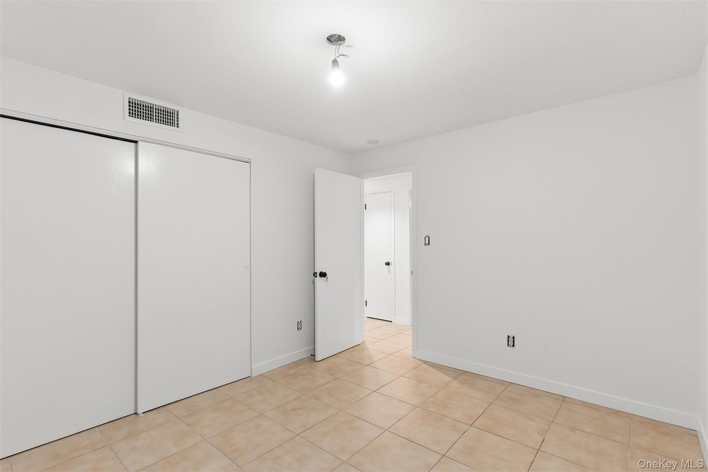 624 Noyack Road - Photo 13