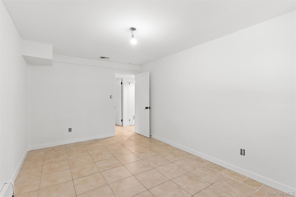 624 Noyack Road - Photo 11