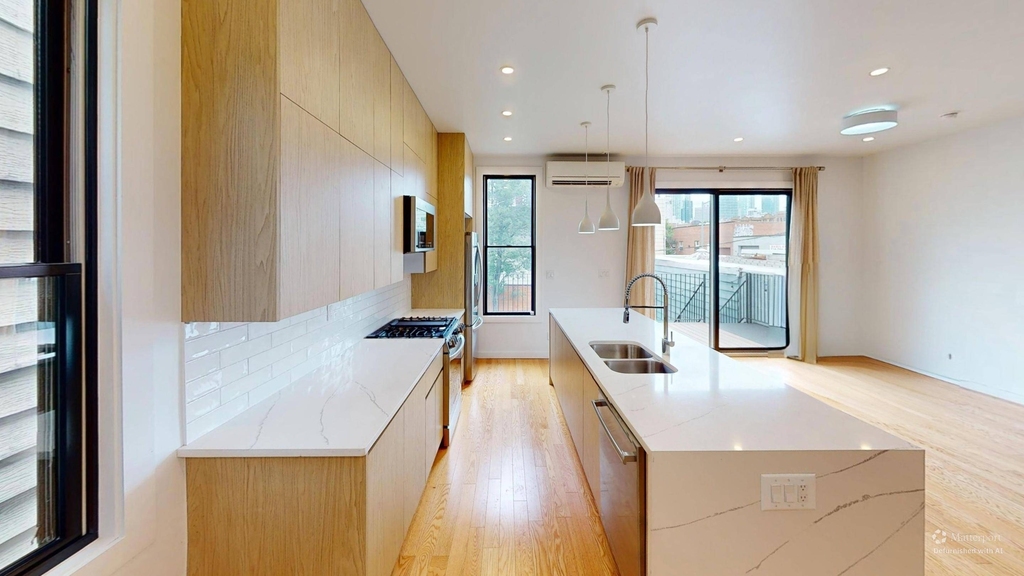 36-04 36th Avenue - Photo 8