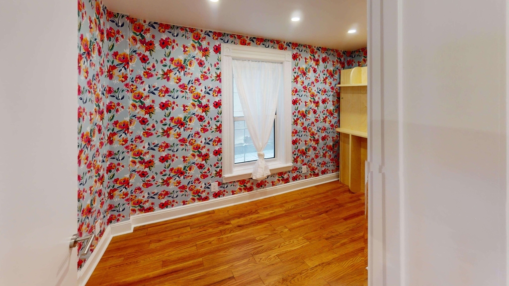 36-04 36th Avenue - Photo 16