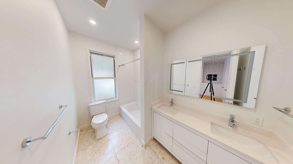 36-04 36th Avenue - Photo 14