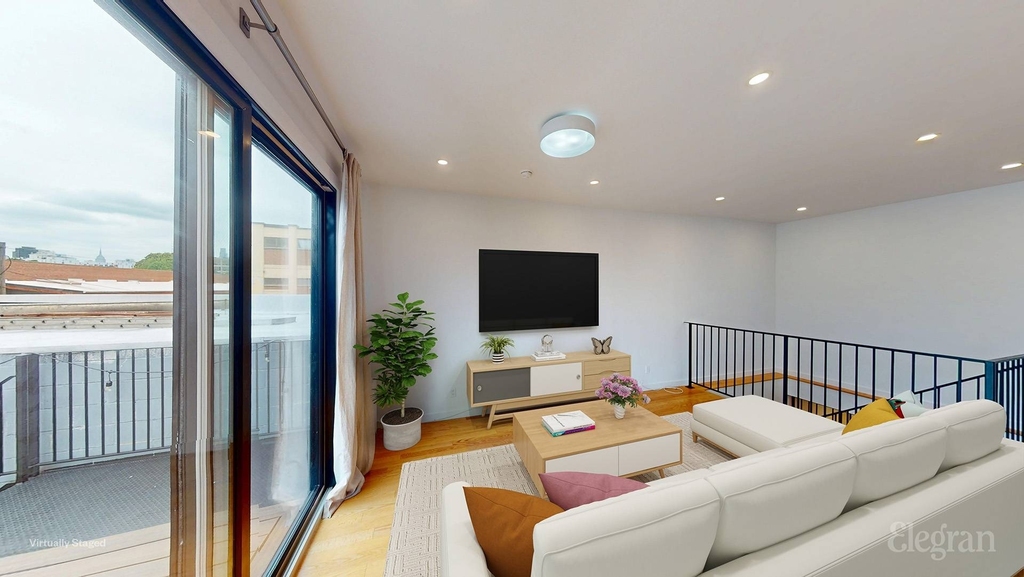 36-04 36th Avenue - Photo 4