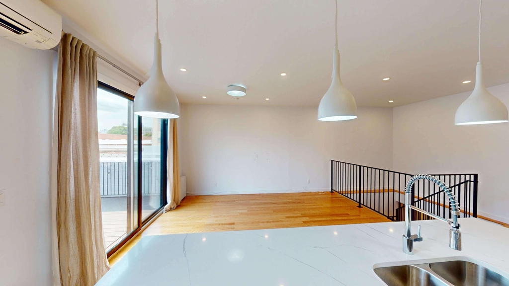 36-04 36th Avenue - Photo 7