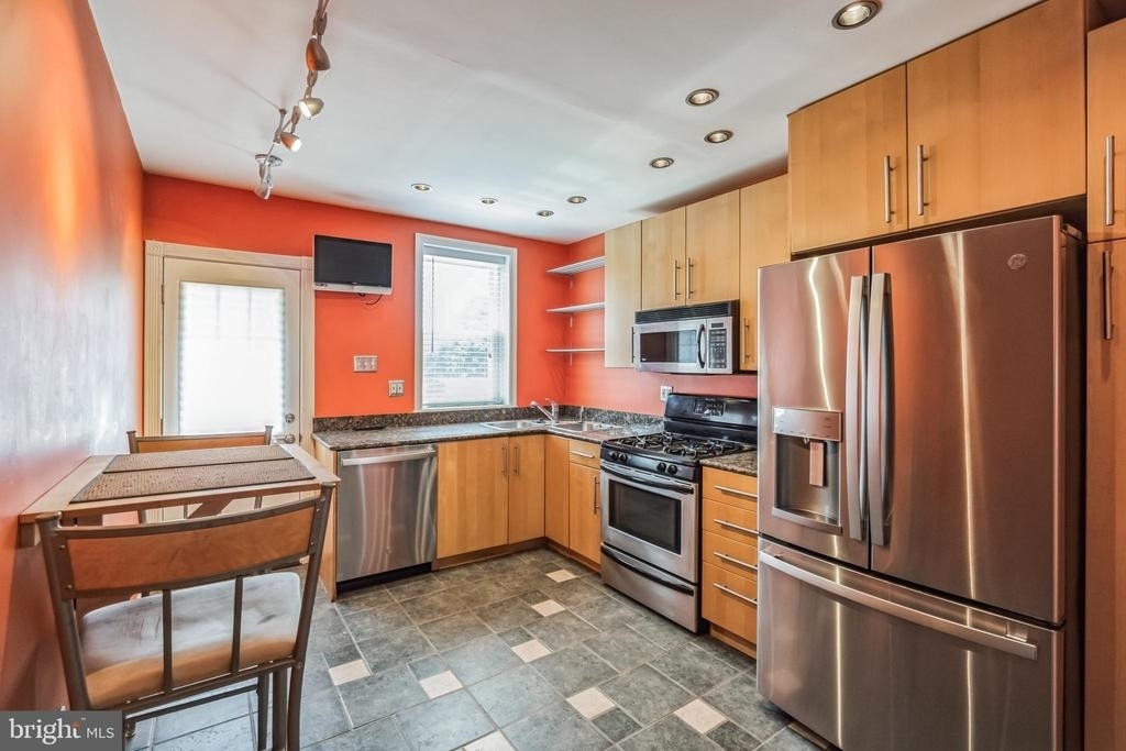 126 Ripka Street - Photo 6