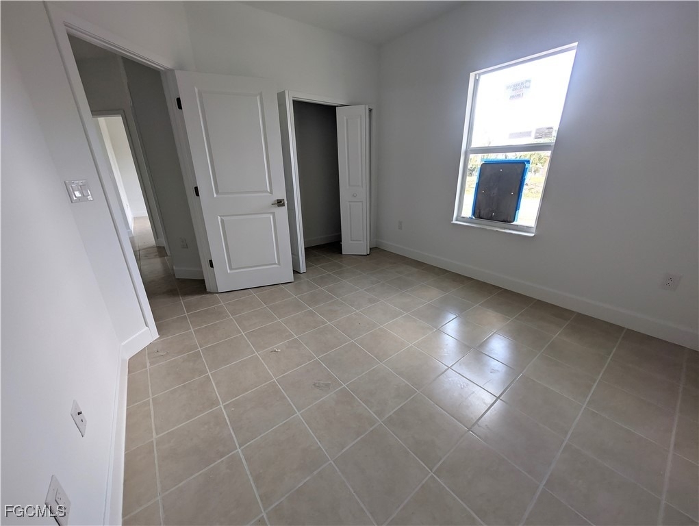 1103 Harold Avenue S - Photo 2
