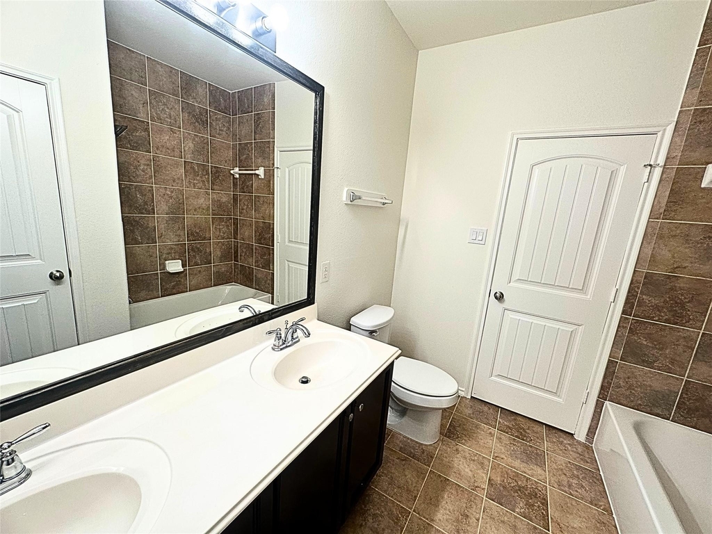 8218 Nagy Hill Street - Photo 21