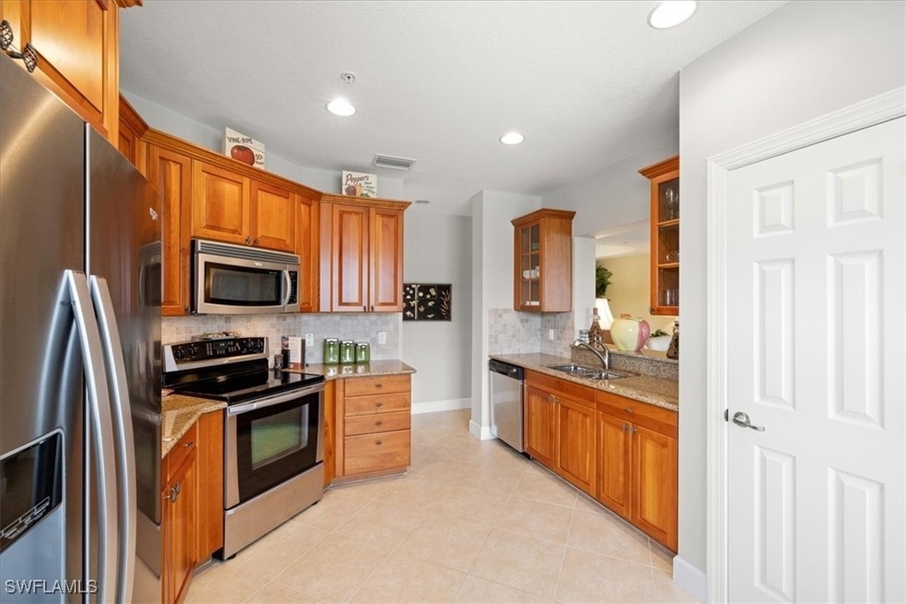 8051 Players Cove Drive - Photo 15
