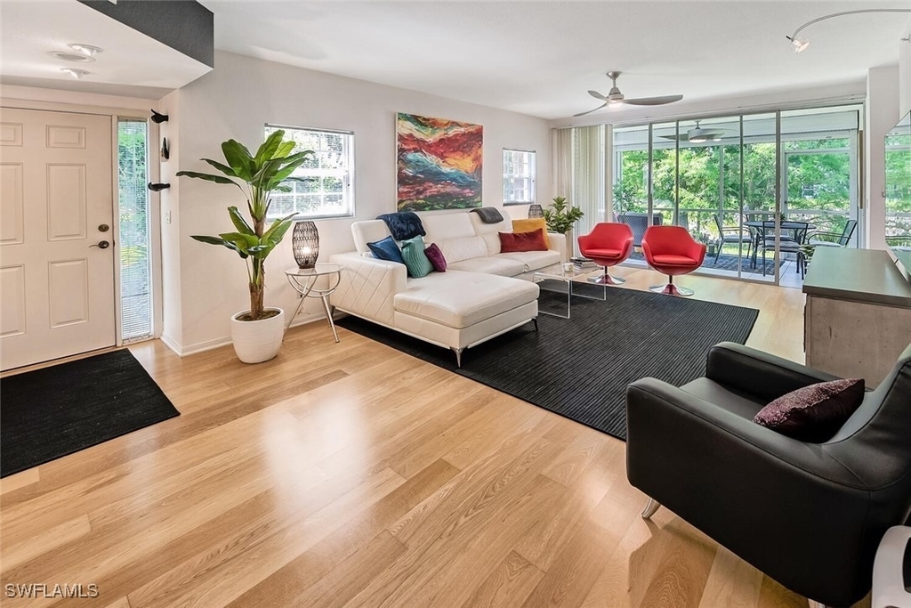 6910 Satinleaf Road N - Photo 4