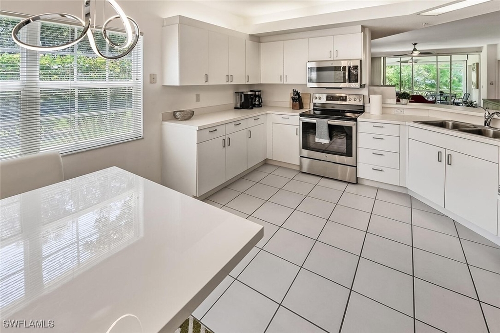 6910 Satinleaf Road N - Photo 8