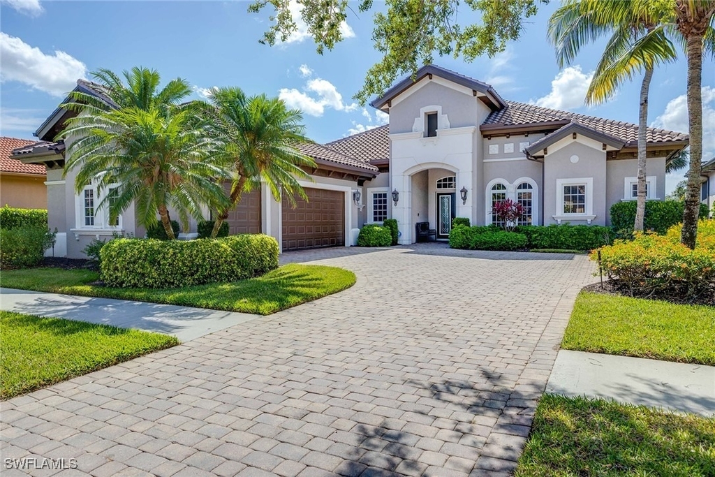 8902 Shenendoah Circle - Photo 1