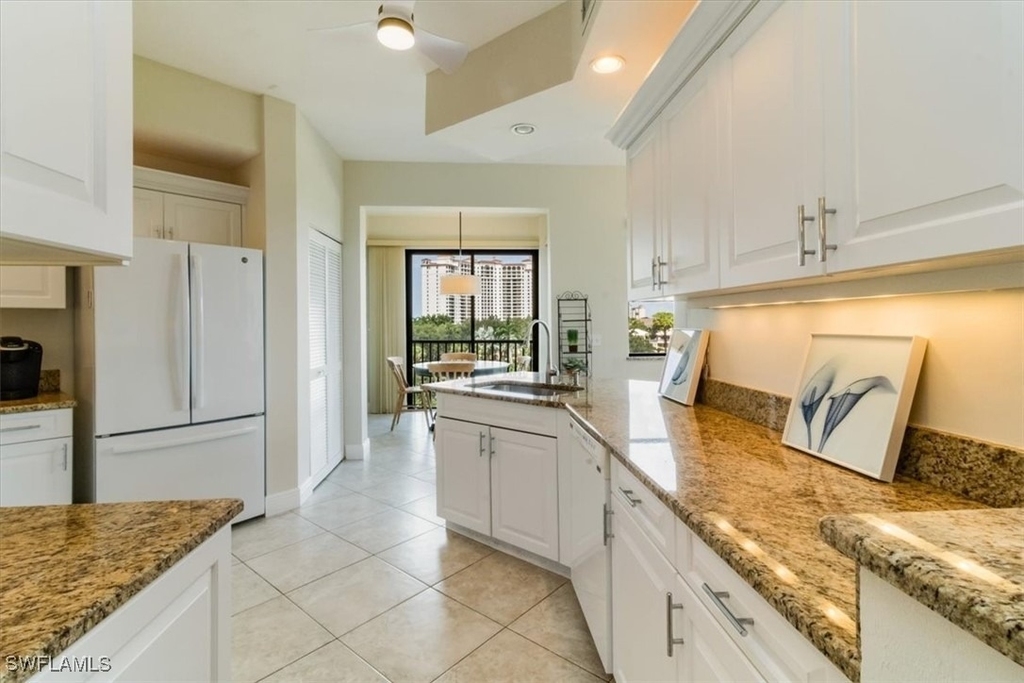 7040 Pelican Bay Boulevard - Photo 5