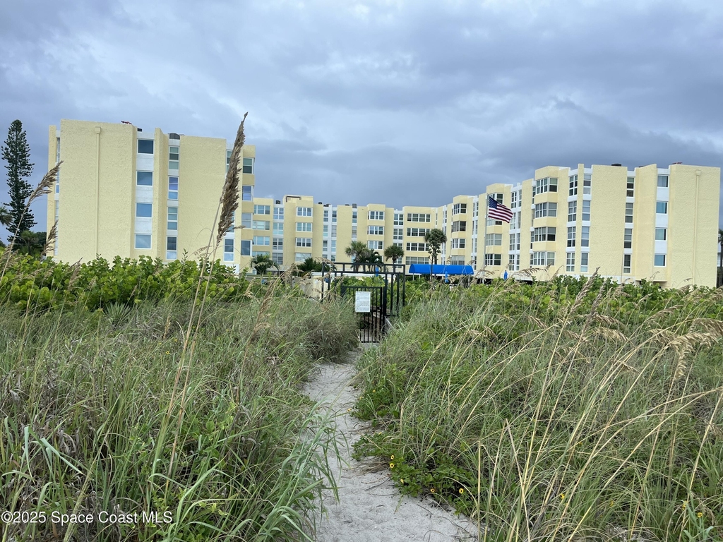 4700 Ocean Beach Boulevard - Photo 10