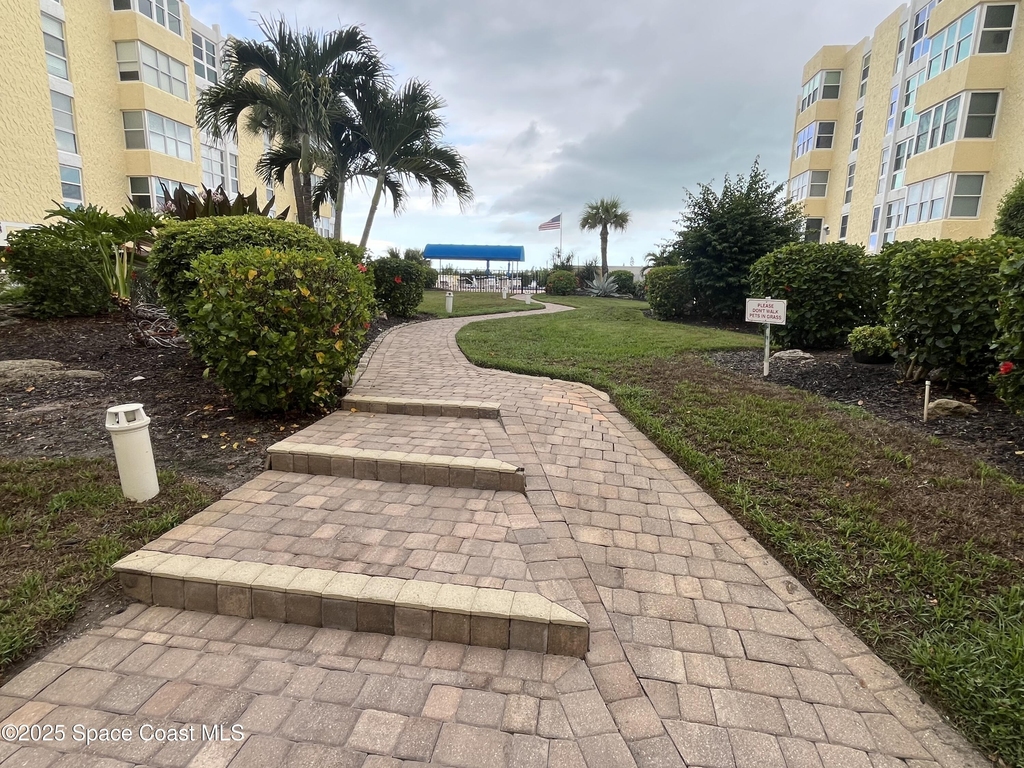 4700 Ocean Beach Boulevard - Photo 4