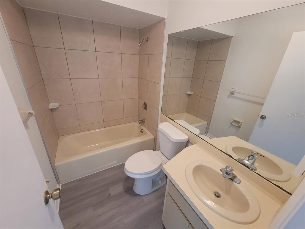 22481 Westchester Boulevard - Photo 9