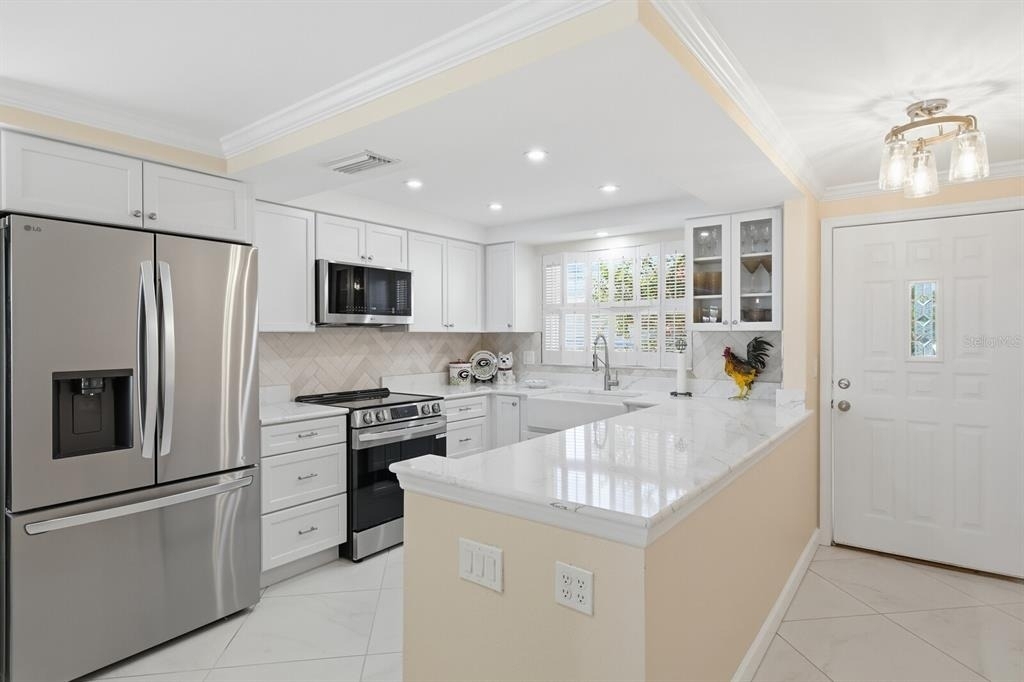 957 Spanish Drive N - Photo 6