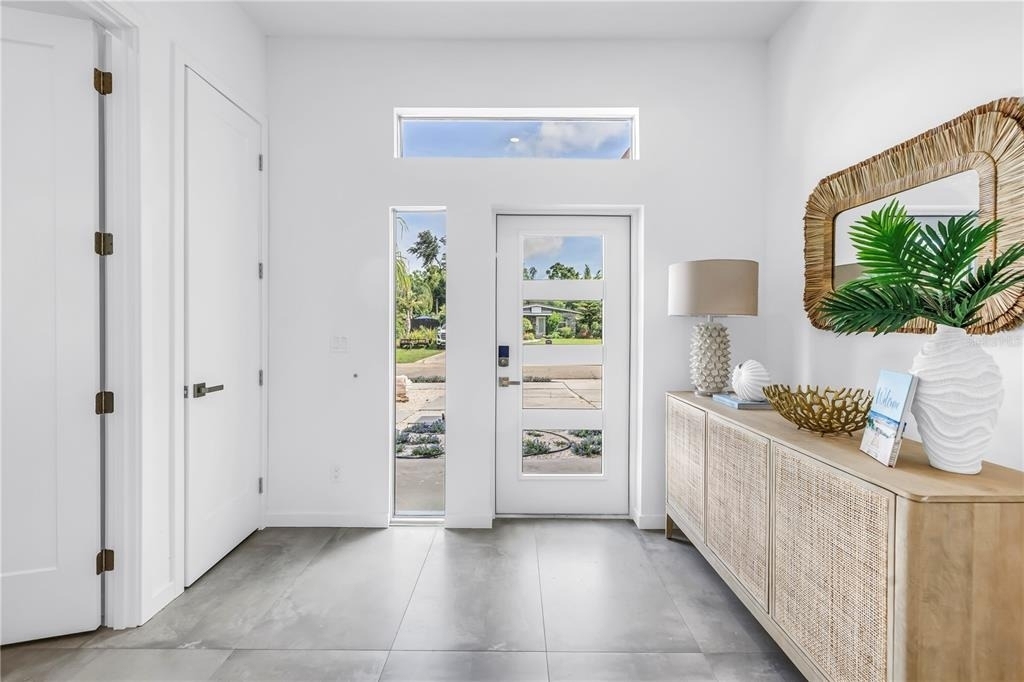 2314 Floyd Street - Photo 2