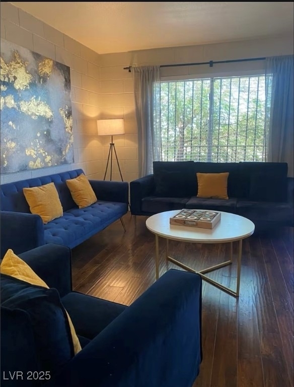 615 S Royal Crest Circle - Photo 4