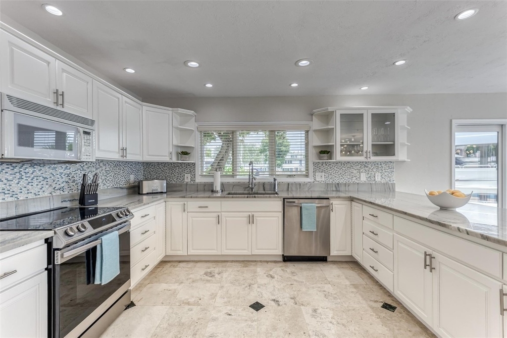616 1st Key Drive - Photo 18