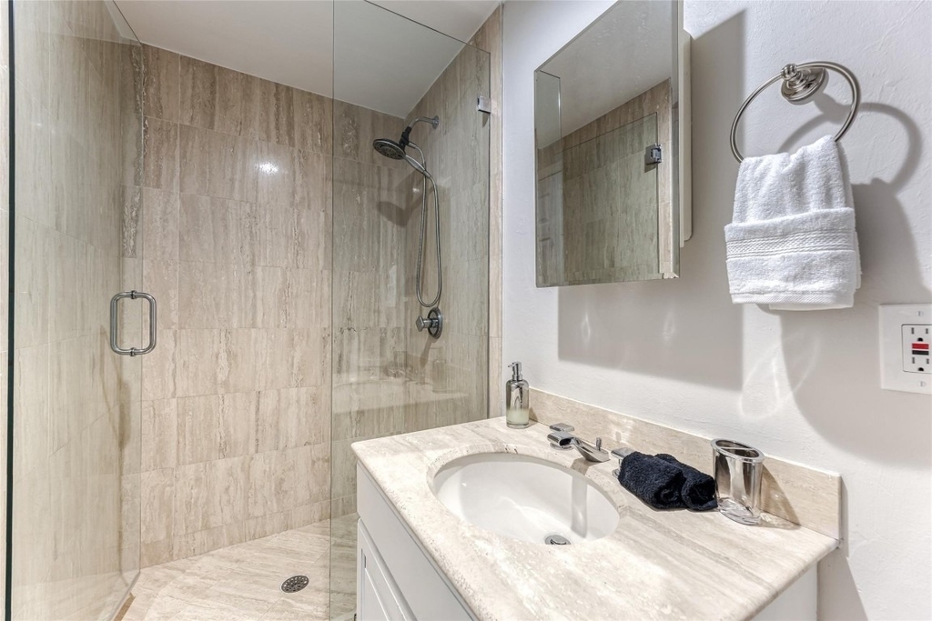 616 1st Key Drive - Photo 54
