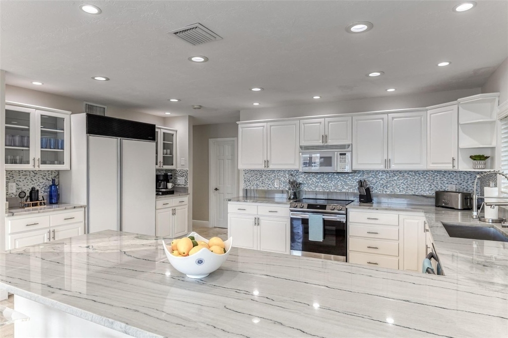 616 1st Key Drive - Photo 21