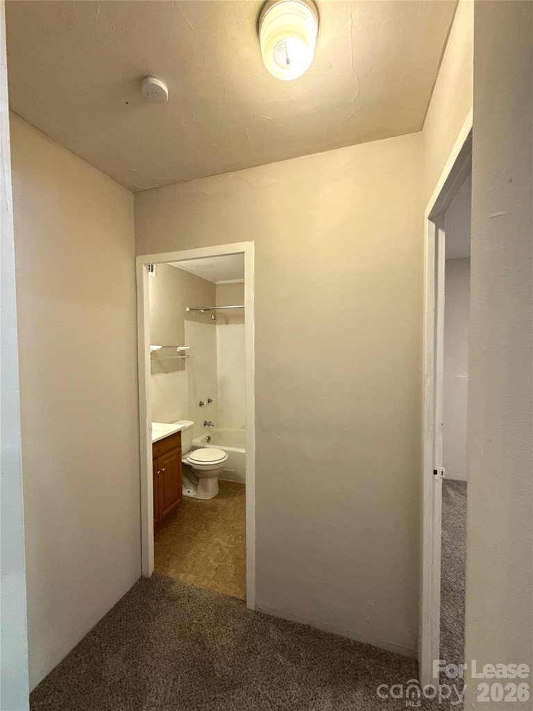 2126 E 7th Street - Photo 4