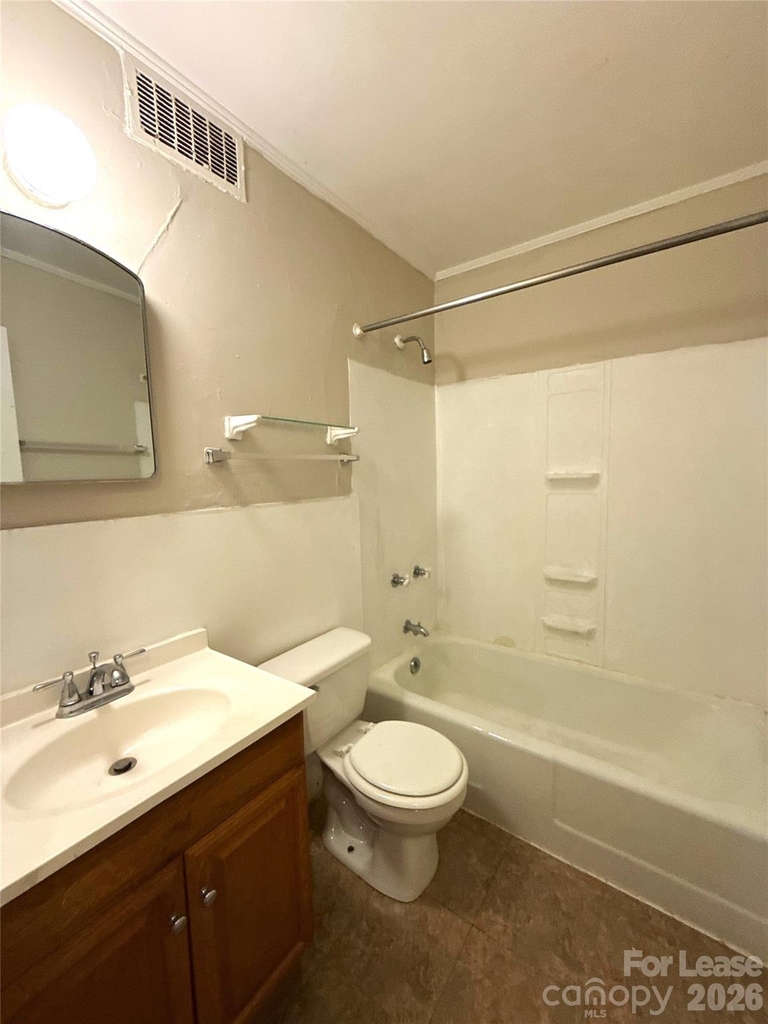 2126 E 7th Street - Photo 6
