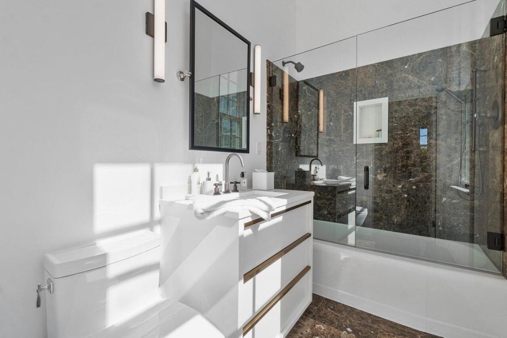 100 Regents Park Road - Photo 16