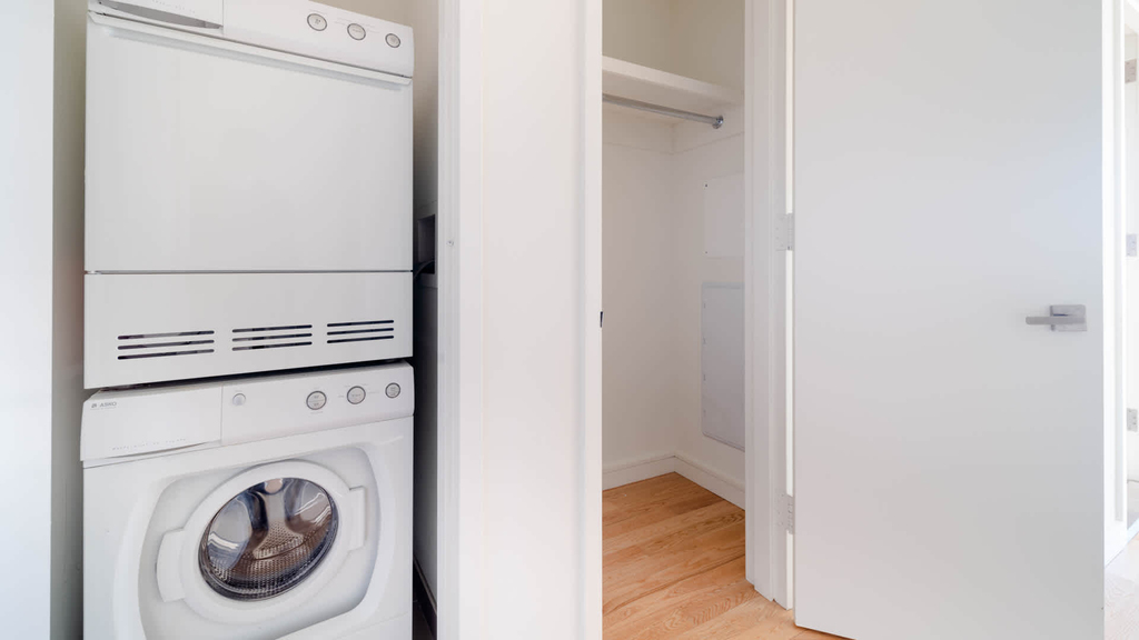 105 W 29th Street - Photo 16