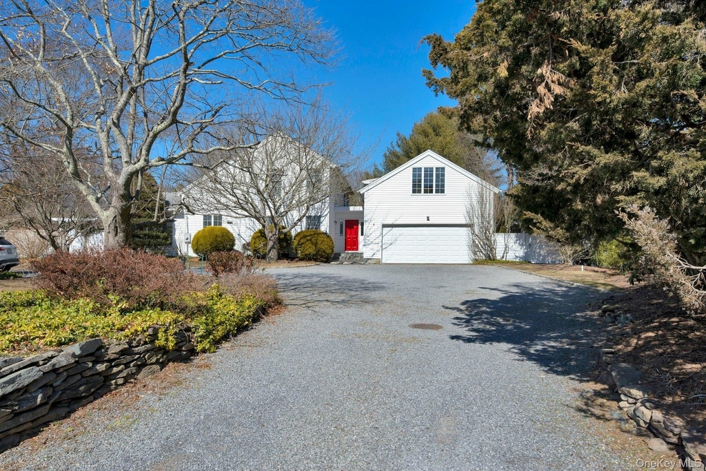 94 S Country Road - Photo 0