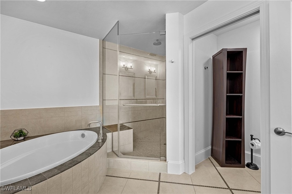9115 Strada Place - Photo 14
