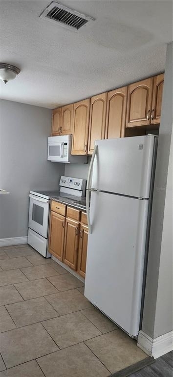 205 W Amelia Avenue - Photo 5
