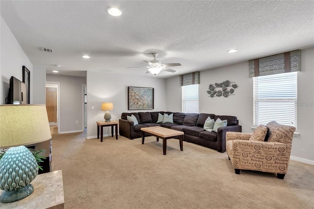 8916 Rhodes Street - Photo 9