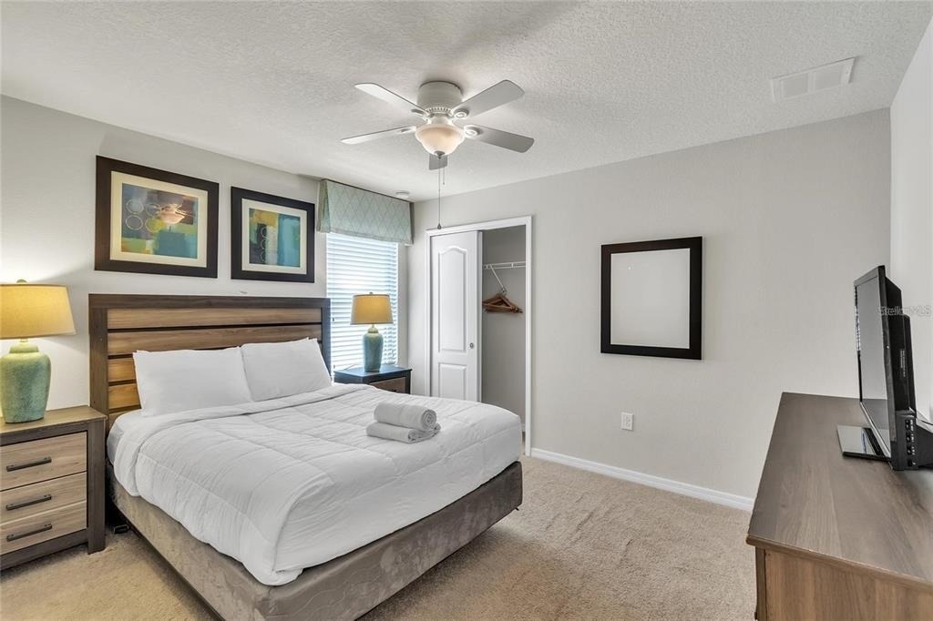 8916 Rhodes Street - Photo 13