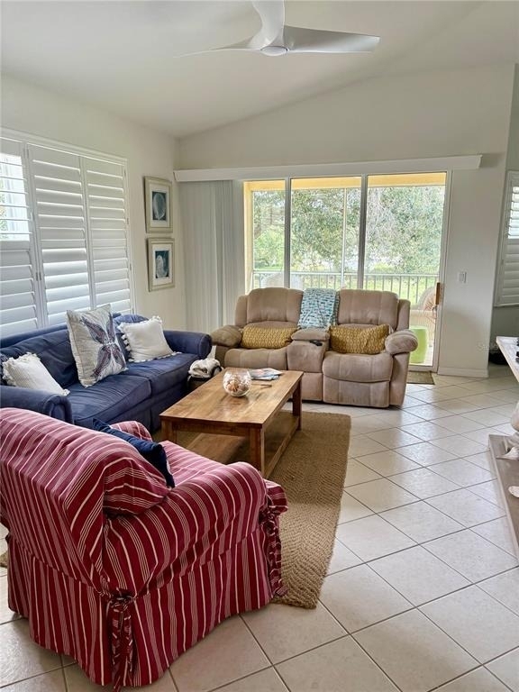 703 Casa Del Lago Way - Photo 2