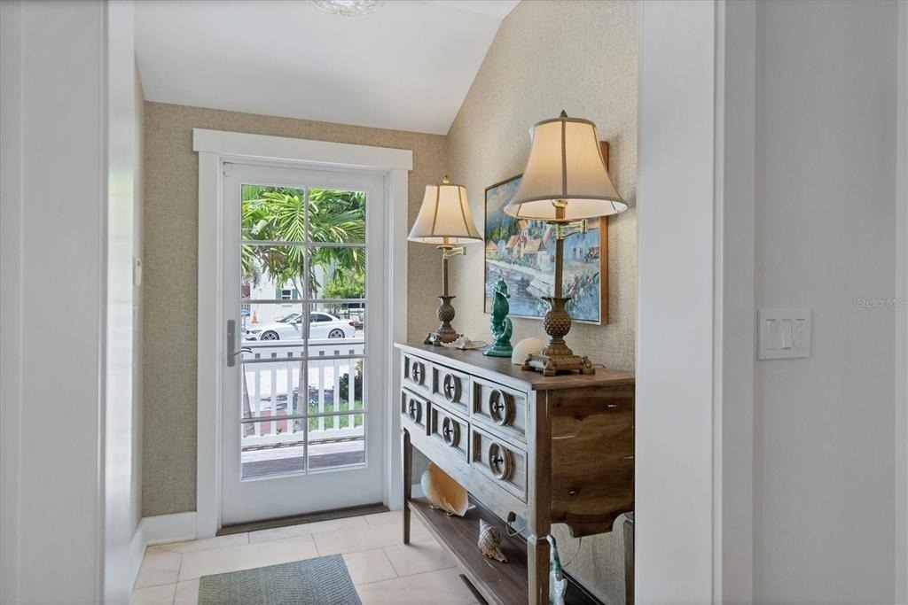 342 Palm Avenue - Photo 9