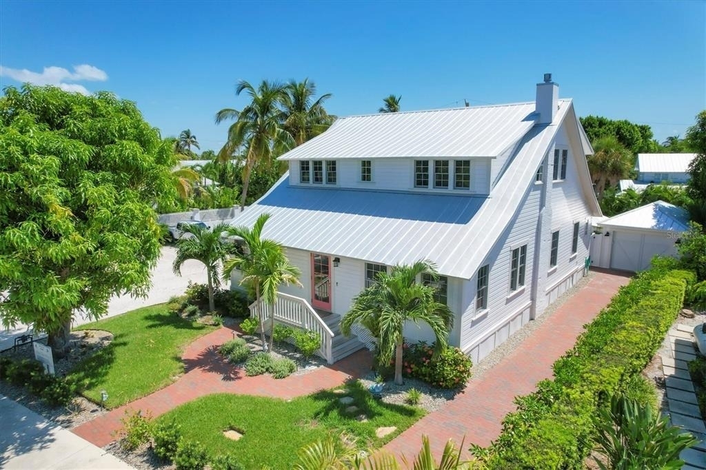 342 Palm Avenue - Photo 0