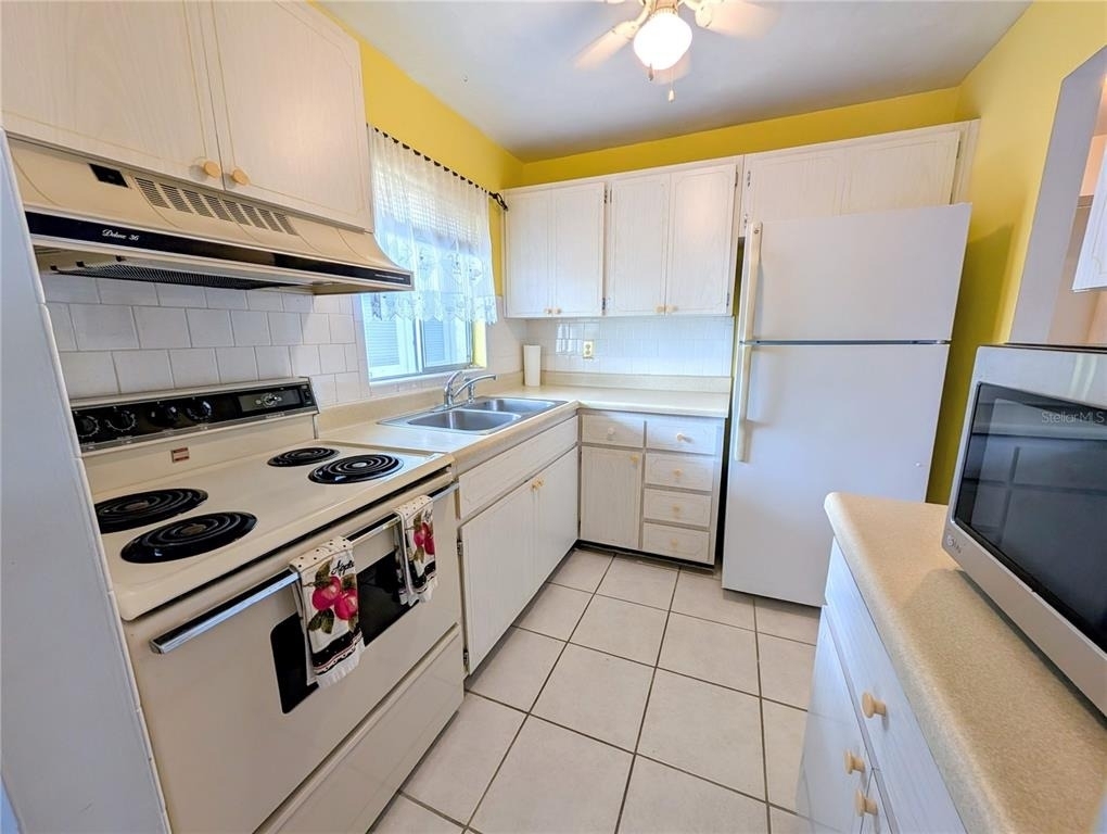 5908 17th Street W - Photo 1