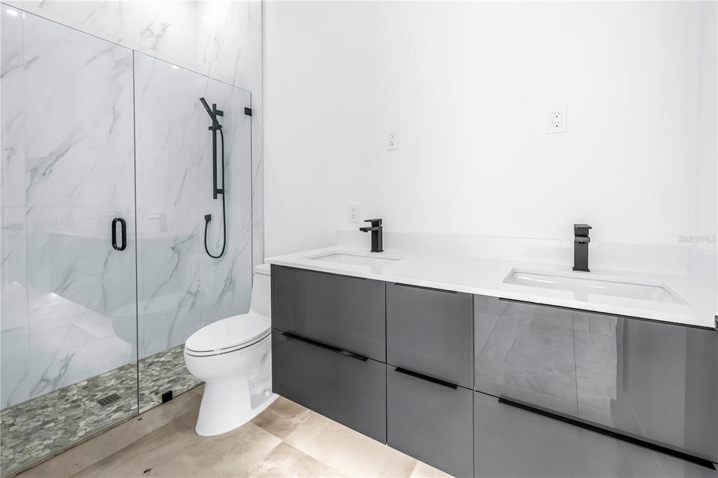2065 Goldenrod Street - Photo 18