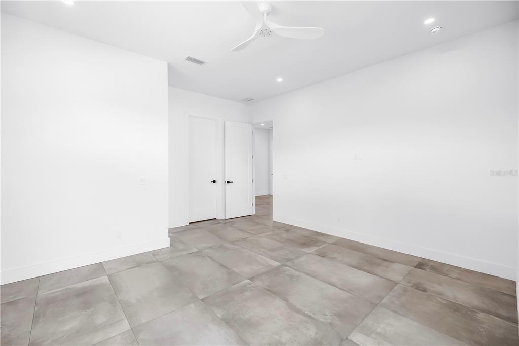 2065 Goldenrod Street - Photo 24