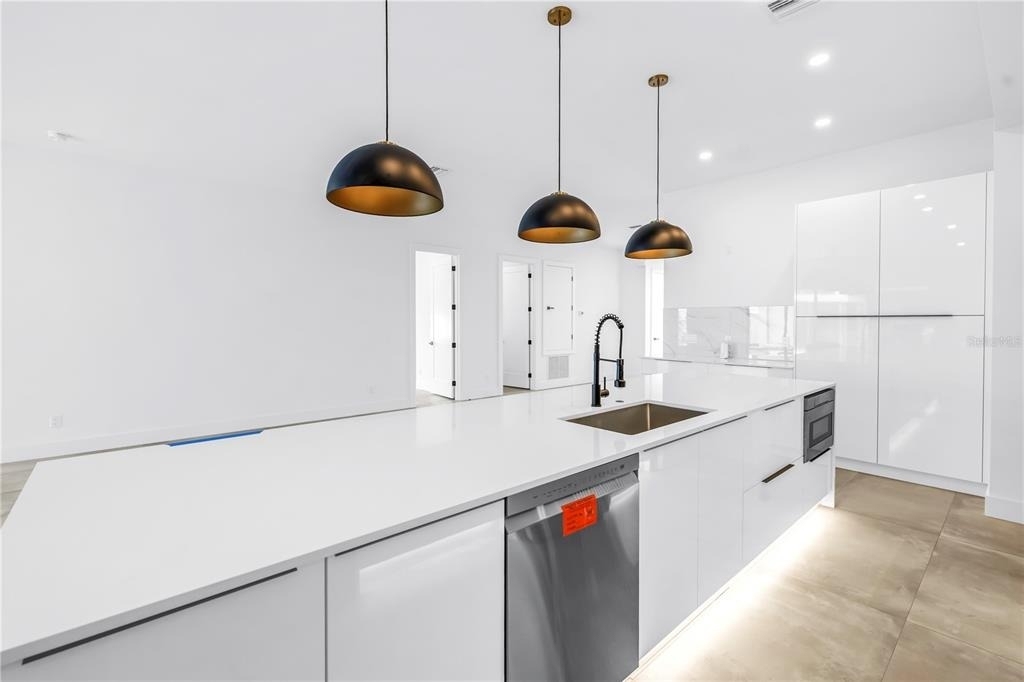 2065 Goldenrod Street - Photo 11