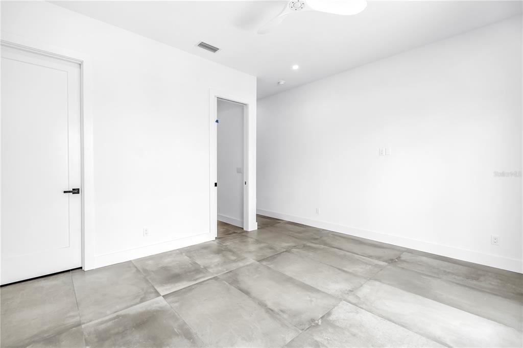 2065 Goldenrod Street - Photo 32
