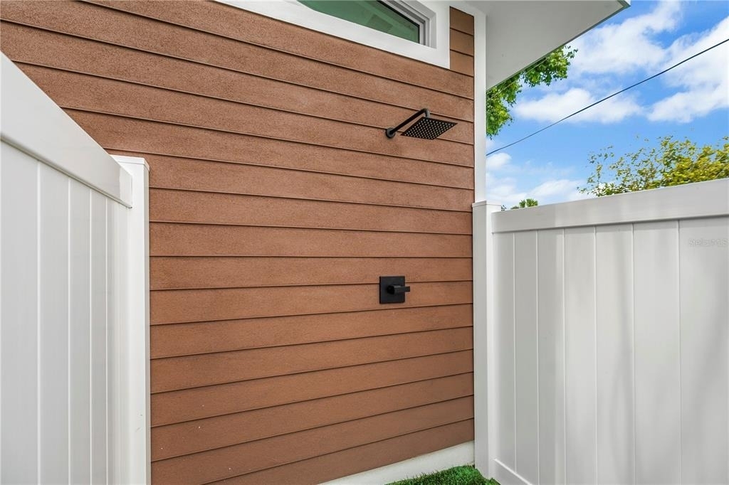 2065 Goldenrod Street - Photo 60