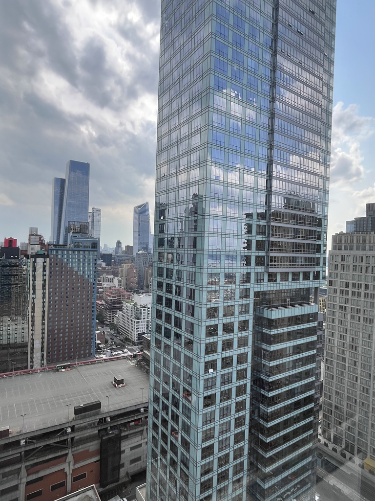 West 43rd Street and 8th ave — Listing History and Nearby Rentals