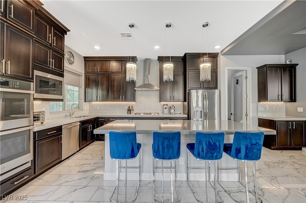 3943 Reyes Avenue - Photo 13